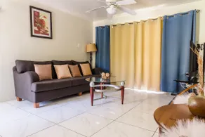 The Cozy Place, Centrally located in New Kingston! - Image 3