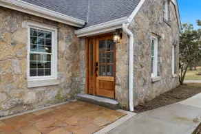 Tranquil Mountain Escape Luxurious 5-Bedroom - Image 3