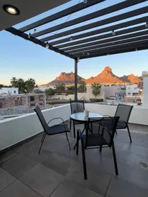 Entire house in the Las Brisas community, 3 minutes from the cinema! - Image 2