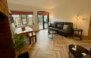 Worcester city 3 bed bungalow with parking - Image 3