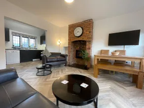 Worcester city 3 bed bungalow with parking - Image 5