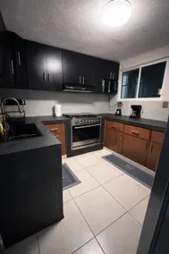Spacious and Elegant Home with All Amenities - Image 2