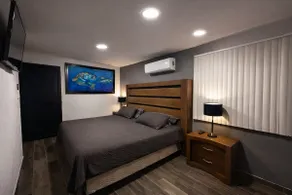 Spacious and Elegant Home with All Amenities - Image 3