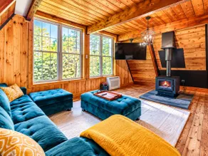 Lovers Edge A-Frame | Private Hot Tub & Sauna - Image 3