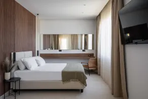 Theros Luxury Apartment - Image 3