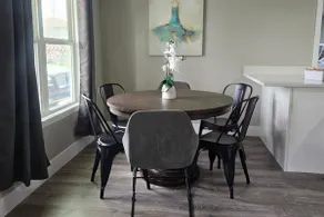 Spacious Home Near Downtown 4 BR/3 Baths - Image 4