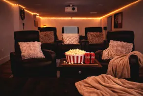 Private Movie Theater Game Room Sleeps 8 Indy - Image 4