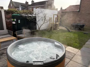 Historic Farmhouse with Hot Tub - Image 4