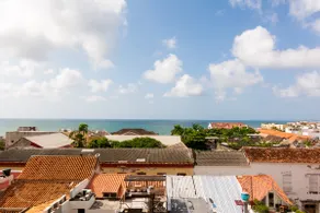 Historic Luxury Sea-view Apartment – Walled City - Image 4