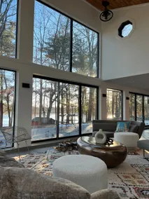 Majestic lake front house - Image 3