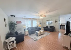 House w/Hot Tub·Fire Pit·Dog-Friendly·Lake Access - Image 3