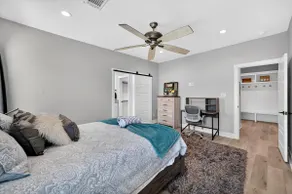 Modern Retreat in Sherman - Image 5