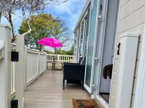 Sea Breeze-A Beautiful 3 Bed Pet Friendly Retreat - Image 3
