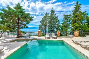 Luxury with pool, sauna, whirlpool directly by the sea - Image 3