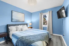 Bright, Modern & Cozy Willowick Retreat - Image 3