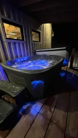 Le Mathys with HOT TUB - Image 2