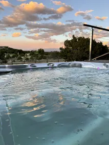 Casa del Oso – Hot Tub & Mountain Views - Image 4