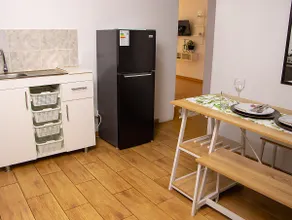 Apartment near the airport and shopping center - Image 3
