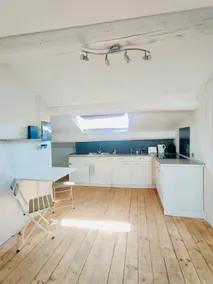 Air-conditioned Pont Vieux studio in Béziers city center - Image 2