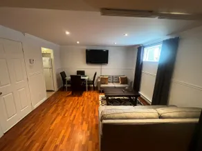 Bachelor-style, full private basement. - Image 5