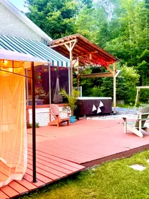 Chalet Paradis et Spa,Chertsey - Image 3