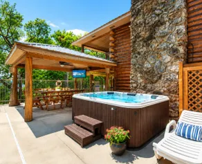 Lux 5BD/4.5BA-2 Pools/Hottub/Sauna/Firepit/Dock-10 - Image 4