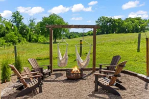 Down the Dirt Road: a cozy, romantic farm escape - Image 4