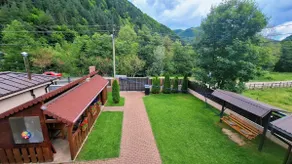 Cabana Lenuța, 8 bedrooms, Sleeps 19, HotTub - Image 2