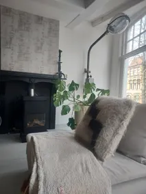 Complete upstairs apartment in the city center. - Image 3