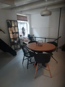Complete upstairs apartment in the city center. - Image 5