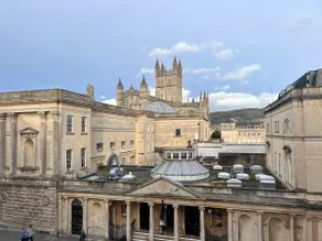 Bath Pump Room Apartment - Image 4