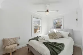 Bungalow, Sofabed,free parking,BBQ, Netflix - Image 3