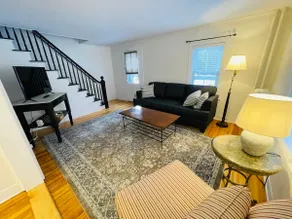 Iconic Litchfield Home in Town Center - Image 2