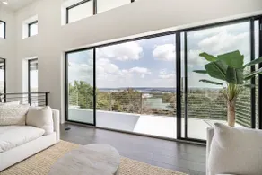 Modern Lakeview Retreat: Terrace + BBQ - Image 3