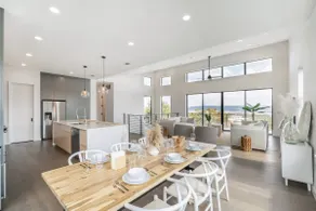 Modern Lakeview Retreat: Terrace + BBQ - Image 5