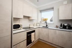 Stylish Maisonette with View - Image 4