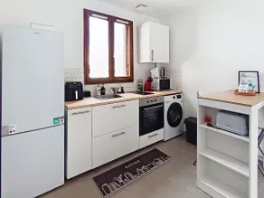 Cozy fully equipped studio, ideal! - Image 4