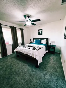 Desert Dreamlands!HOTTUB, Pool Table & DART BOARD! - Image 3