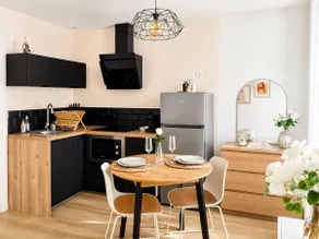 Studio lumineux • Gare RER Paris • Parking • Wifi - Image 3