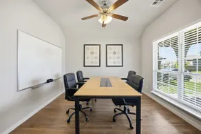 Modern, Beautiful Home with perfect location - Image 4