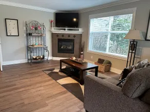 Charming Mill Bay 2 Br Suite - Image 4
