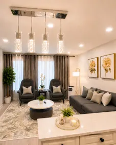 Ivory Glam Cozy Central 2BR DT w/Free Parking - Image 2