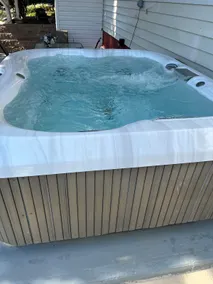 Family Home, 5BR,Hot Tub, 4 minutes to Hersheypark - Image 4