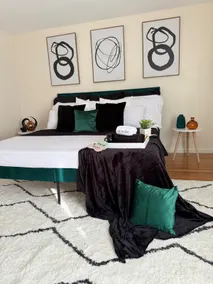 Centric Loft-6Min to EWR-25Min NYC 3 Beds-Sleeps 7 - Image 5