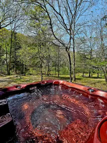 HOT TUB Nature Retreat7 min to Eureka - Image 2