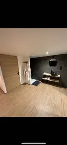 Apartment with Jacuzzi - Image 3