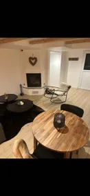 Apartment with Jacuzzi - Image 5