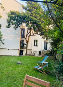Elegant Duplex • Parking • Sleeps 7 • Near Paris - Image 2
