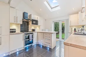 Awesome Coventry Home for Business Contractors and Suitable for families with Free Parking 14mins from NEC - Image 4