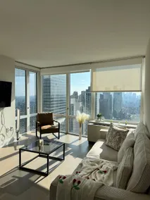 Luxurious midtown stay - Image 2